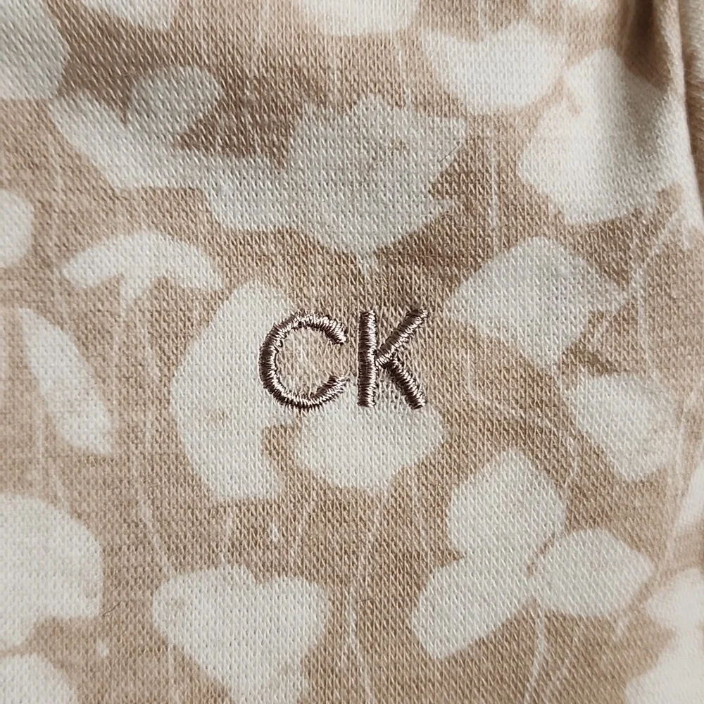 Calvin Klein 3 Piece Set Soft Beige 2 Bodysuits & Pants 3-6 M - New with Tags